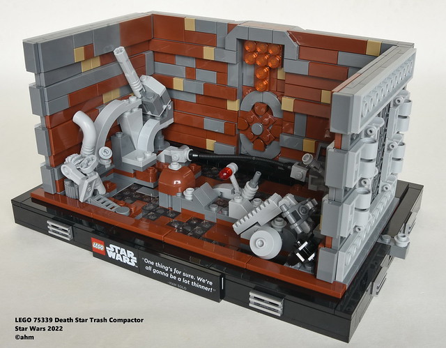 Star Wars LEGO 75339 Death Star Trash Compactor