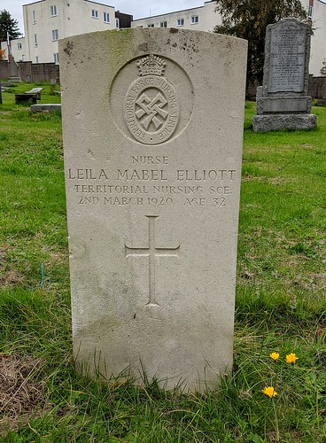 Female War Grave, Morningside Cemetery, Edinburgh