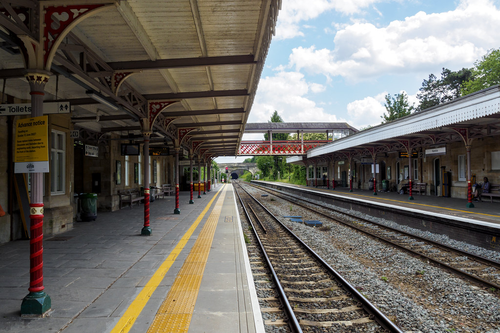 [2847] Kemble Railway Station, Cirencester, England | Flickr
