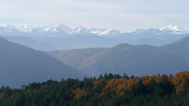 Pyrenees & autumn colours, Arques to Valmigere