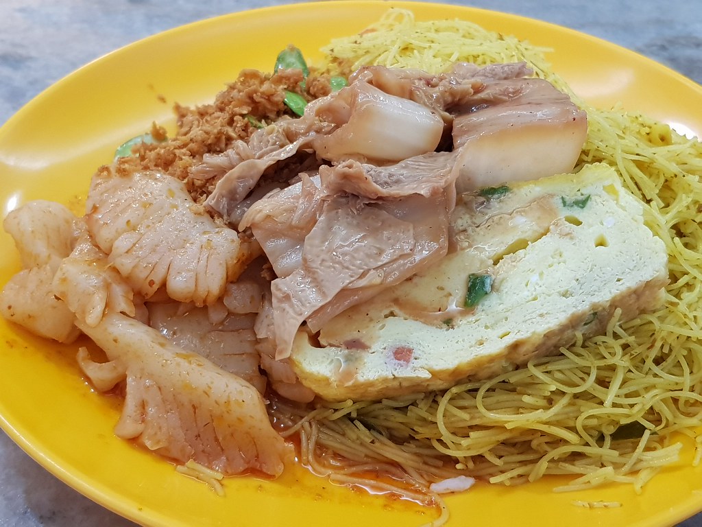 素 Vegetarian mixed rice noodle rm$9 @ 星明心素食館 Xin Ming Xin Vegetarian Restaurant in Kota Damansara