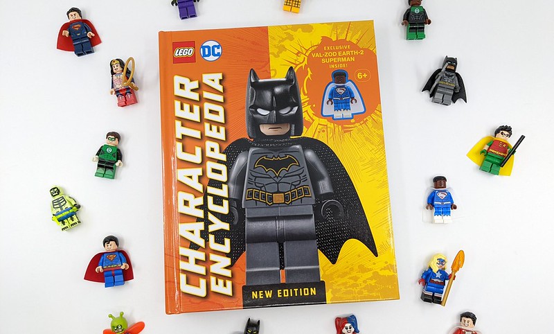 LEGO DC Character Encyclopedia Book Review05934215