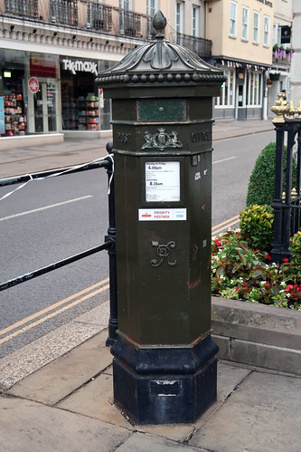 Penfold Green Pillar Box