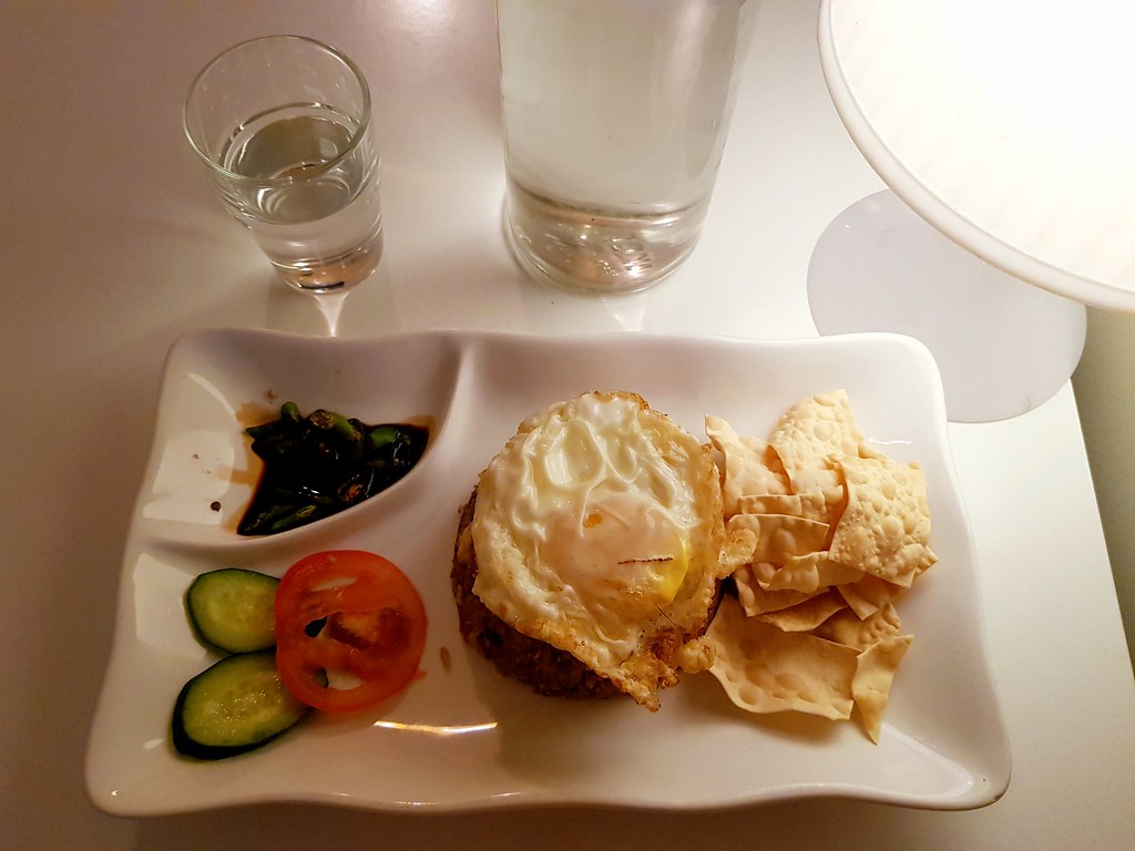 馬來甘榜炒飯 Nasi Goreng Kampung rm$9.80 @ Essence Cafe Pj Phileo Damamsara