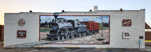 Railroad Boom mural, Chillicothe, MO