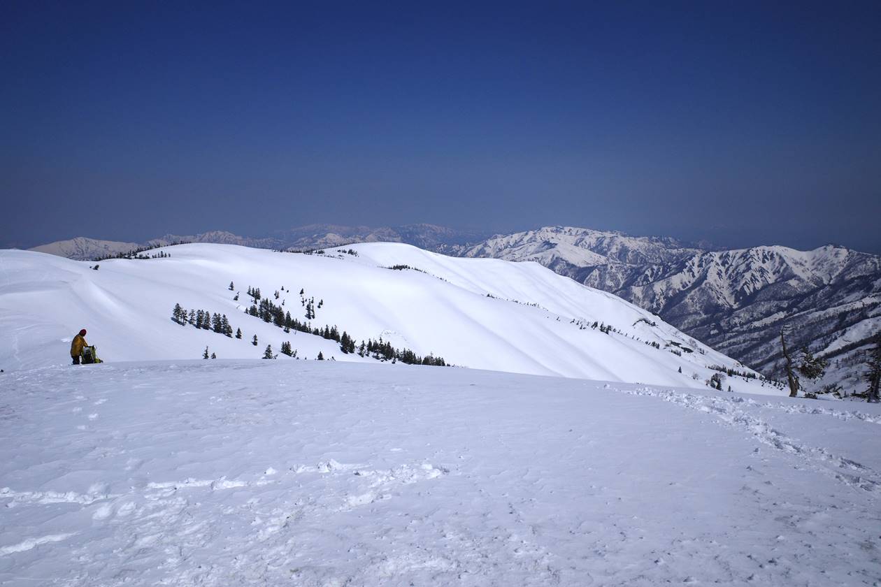 【福島】会津駒ヶ岳 GWに行く日帰り雪山登山　中門岳への稜線