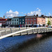 			<p><a href="https://www.flickr.com/people/jdeslandes/">Johane Deslandes</a> posted a photo:</p>
	
<p><a href="https://www.flickr.com/photos/jdeslandes/52196137065/" title="Shandon Bridge sur la rivière Lee à Cork en Irlande!"><img src="https://live.staticflickr.com/65535/52196137065_7166aca257_m.jpg" width="240" height="135" alt="Shandon Bridge sur la rivière Lee à Cork en Irlande!" /></a></p>

<p>Le joli pont piétonnier Shandon Bridge enjambant la rivière Lee (River Lee), Cork, comté de Cork, au sud-ouest de l'Irlande. Une vue à partir de Popes Quay. <br />
<br />
Cork est une ville universitaire irlandaise située à proximité de la côte sud-ouest. Son centre se trouve sur une île de la Lee, un fleuve qui relie le port Cork Harbour à la mer. Le clocher de l’église de Shandon du 18e siècle (officiellement église de Saint-Anne), qui surplombe la ville, est un symbole important de la ville.</p>