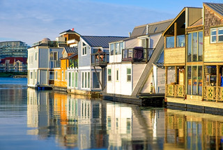 Picturesque Houseboats