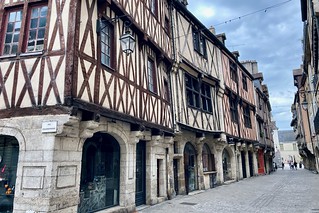 Fachwerkgebäude in der Altstadt Dijon