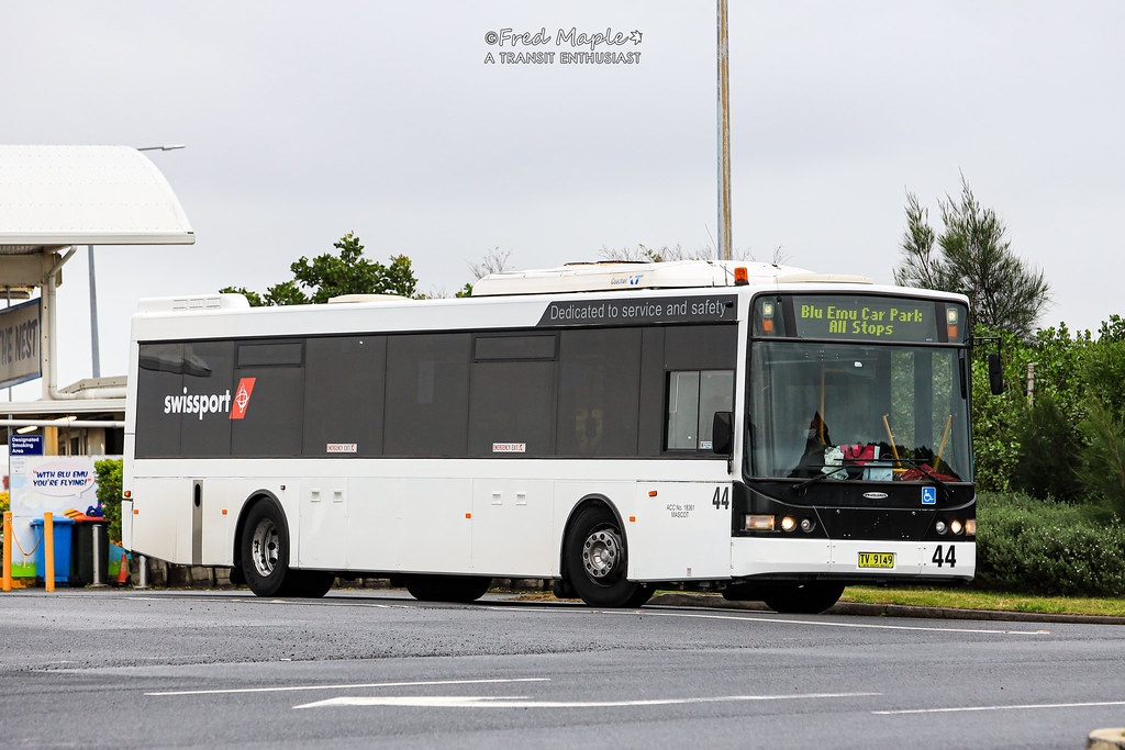 Blu Emu Car Park Shuttle (SYD) 44 (TV 9149)