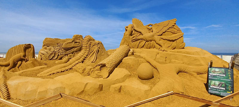 Dinos in the Sand Sand Sculpture Festival Middelkerke