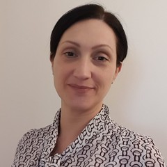 Profile image of Laura Parry