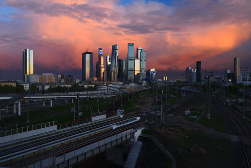 Presnensky by Pavel's Snapshots, Presnensky District in the evening. Moscow International Business Center (MIBC) and Capital Towers i