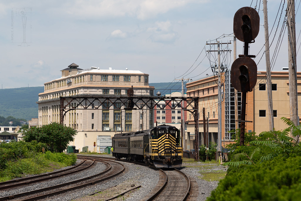 NKP 514 by the ghost signals of Scranton