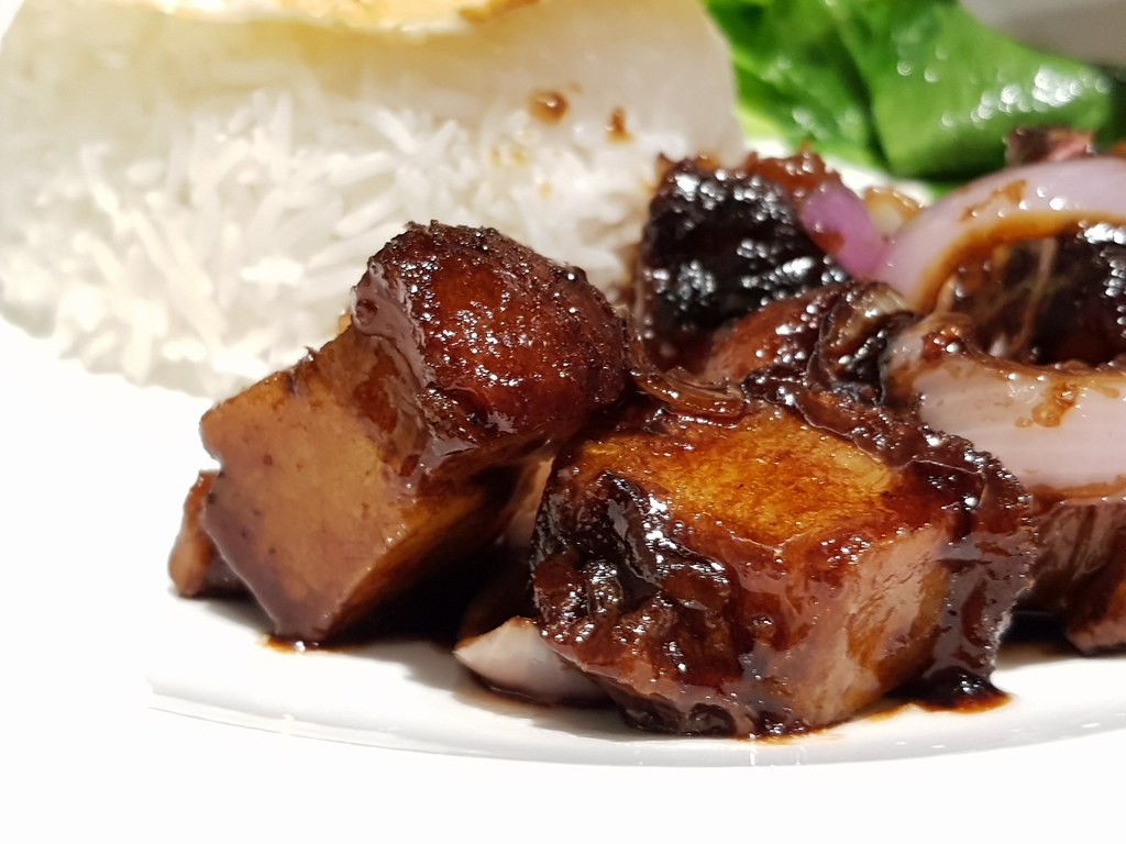 豆油皇爆花腩飯 Soya Sauce Roasted Pork Rice rm$17.90 @ 大茶店 Dai Cha Dim in Damen USJ1