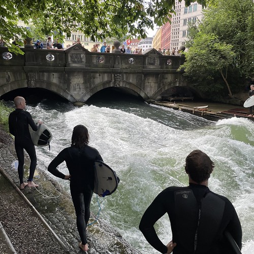 Isar River Surfing, English Garden, Munich Kevin Oliver Flickr