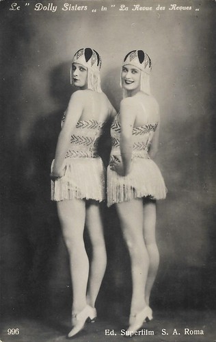 The Dolly Sisters in La Revue des Revues