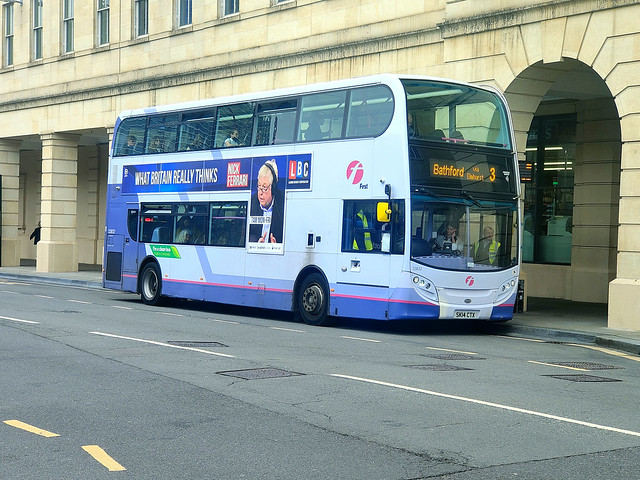 First West of England ADL E400 33832 in Bath City Centre