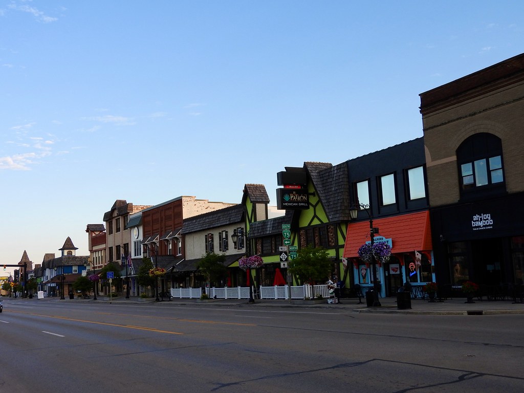 Downtown Gaylord, Michigan. Photo by howderfamily.com; (CC BY-NC-SA 2.0)