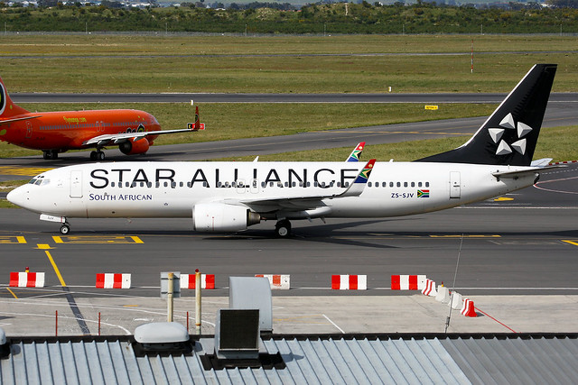 South African Airways | Boeing 737-800 | ZS-SJV | Star Alliance livery | Cape Town