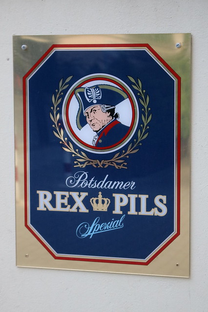 Berlin: Werbung für Rex Pils