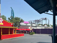 Photo 25 of 25 in the Day 4 - Six Flags Over Texas and Alley Cats gallery