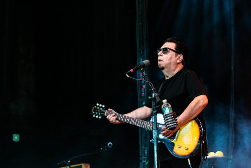 Los Lobos