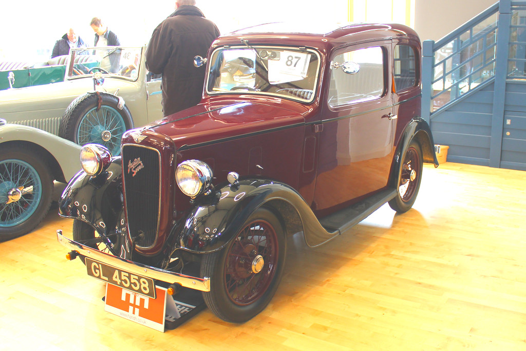 217 Austin Seven Ruby Saloon (1937) GL 4558