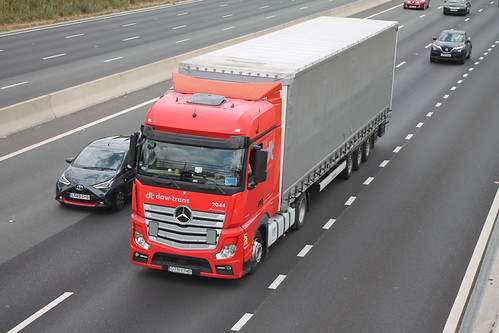 Mercedes- Daw Trans | by Gilders Truck Photos