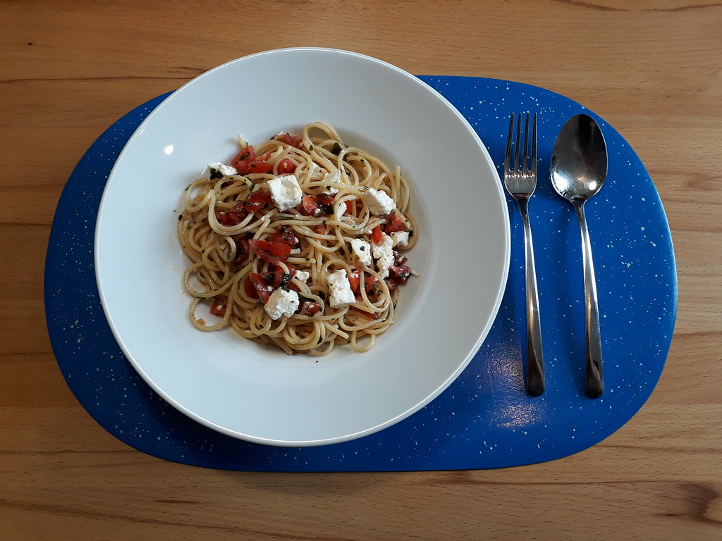 Sizilianische Spaghetti mit Tomaten und Feta | Sizilianische… | Flickr