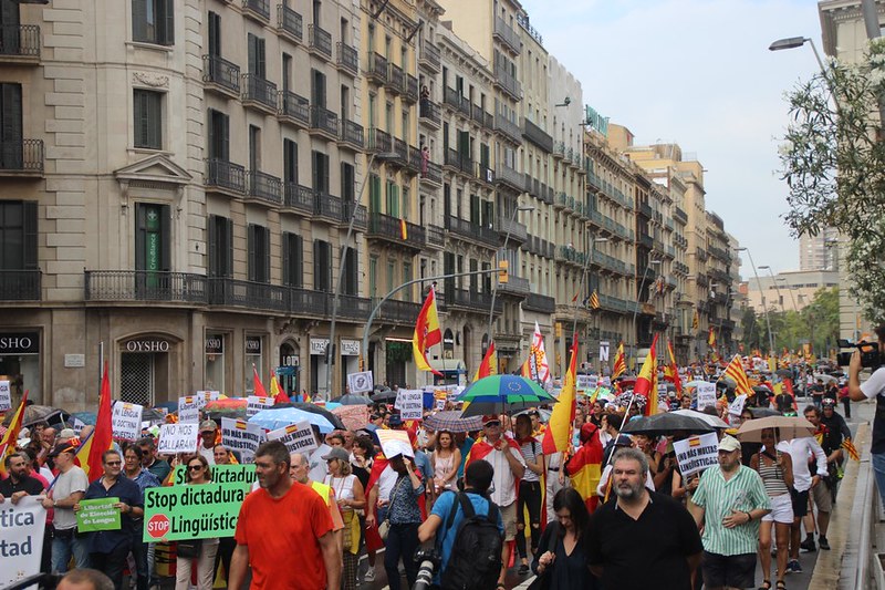 Los catalanes denuncian la prohibición del castellano/español en Cataluña por parte del separatismo