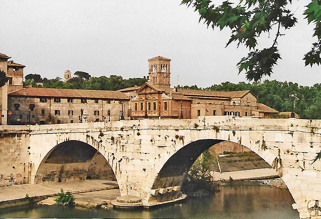 Rom, Tiber, Ponte Cestio & San Bartolomeo all'Isola