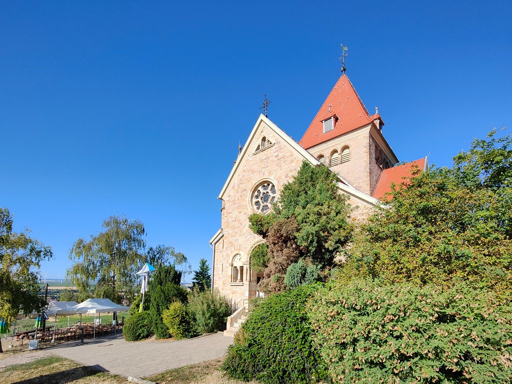 Kreuzkapelle bei Gau-Bickelheim - SunriseHike am Wißberg