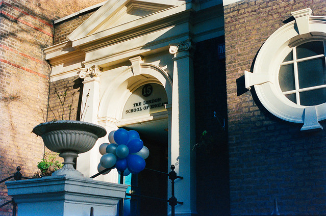 Balloons, The London School of English, Holland Park Gardens, Holland Park, Kensington & Chelsea, 1988, 88c1-01-44