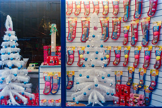 Christmas, Shop window, Shepherds Bush, Hammersmith & Fulham, 1988, 88c1-01-61