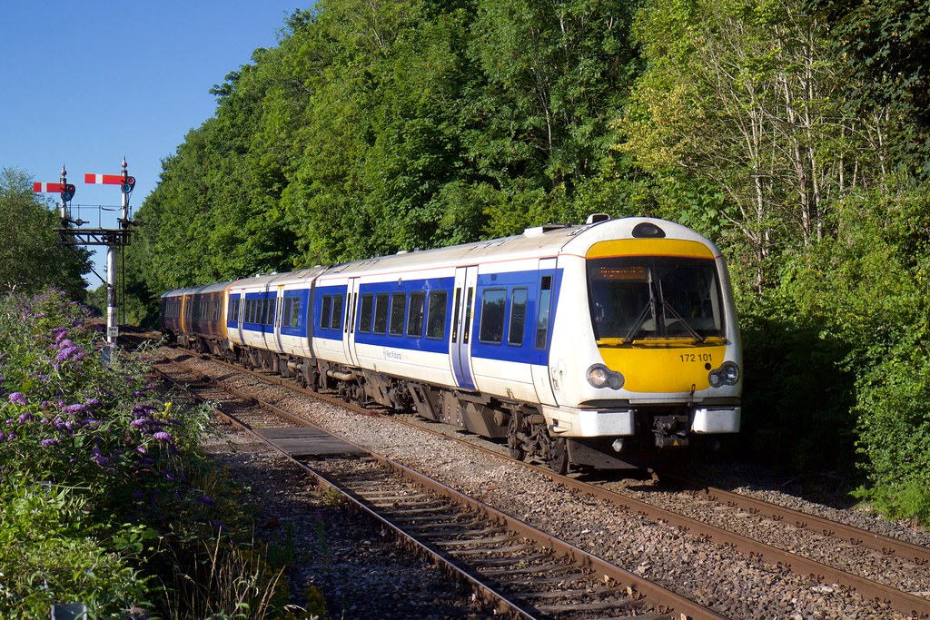 172101 IMG_6301 | 172101 & 172006 working 1M57 07:32 Herefor… | Flickr