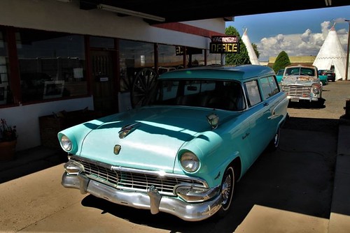 Make & Model??????? by millicand@rocketmail.com, The Wigwam Motels, also known as the "Wigwam Villages," is a motel chain in the United Sta