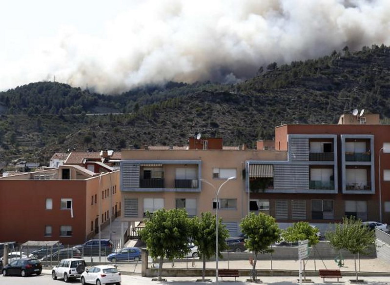 El incendio azota la comarca de El Bages (Barcelona)