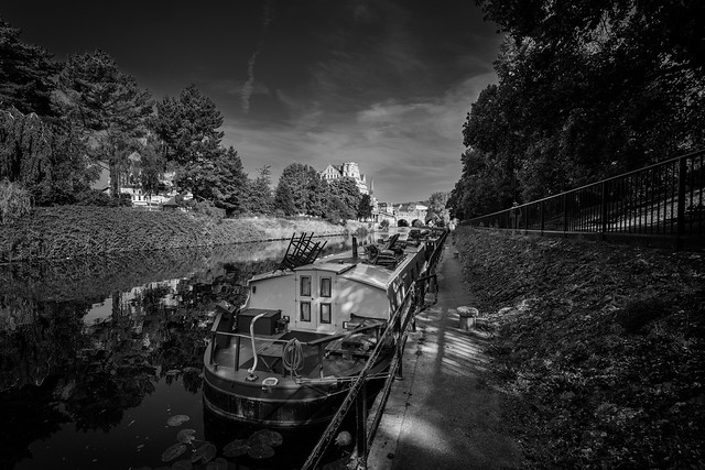 Long Boats on River Avon - Bath B&W-