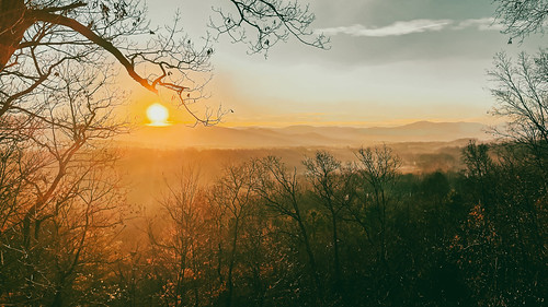 Page Valley Sunrise by Fire At Will [Photography], luray virginia unitedstates page valley va sunrise nature morning dawn woods forest mountains appala