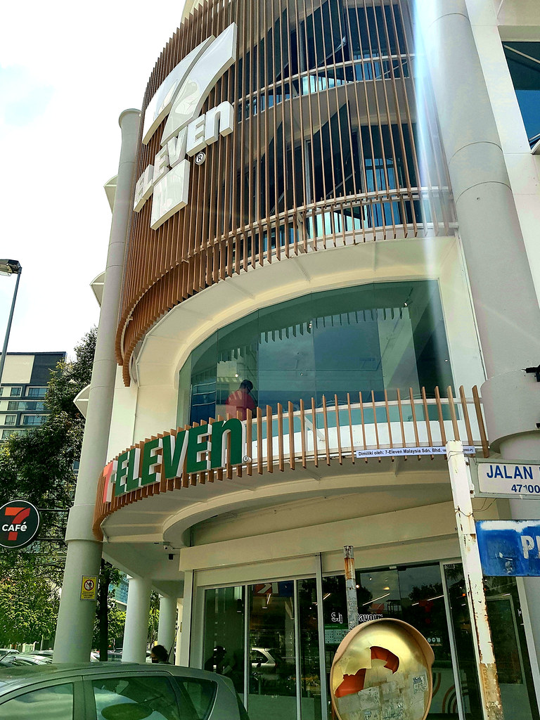 @ 7-Eleven (7 Café) Bandar Puteri Puchong