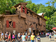 Photo 8 of 10 in the Dollywood gallery