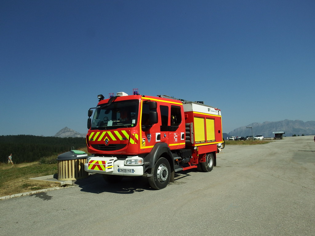 Renault Midlum 300 DXi 4x4 Pompiers de Savoie Les Saisies (73 Savoie) 19-07-22a