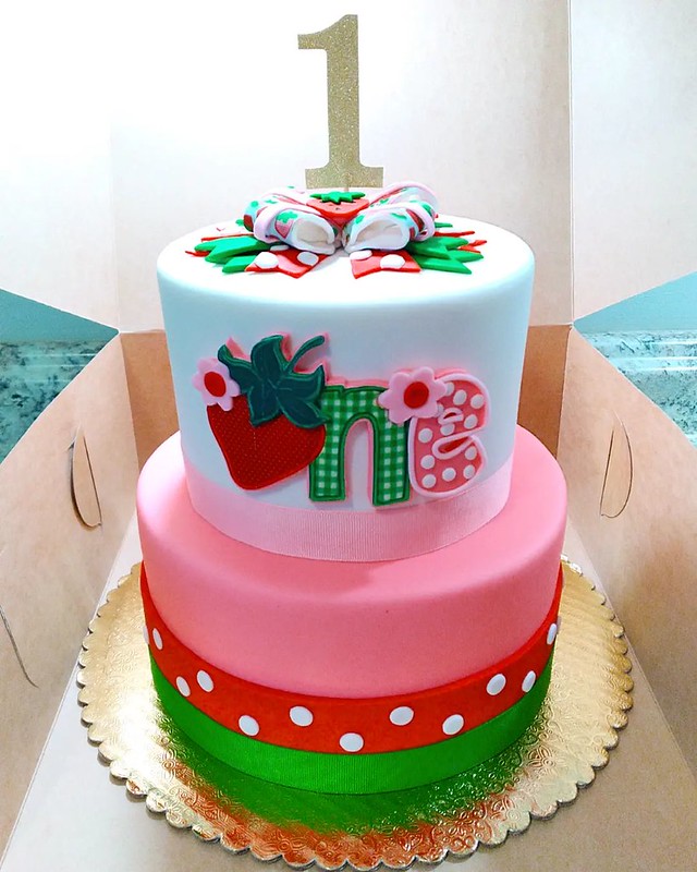 Cake by Manna Minis