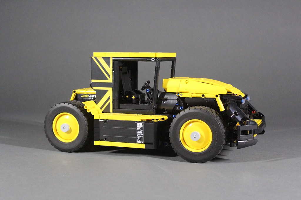 LEGO Technic JCB Fastrac Two - 4