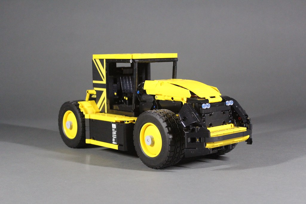 LEGO Technic JCB Fastrac Two - 3