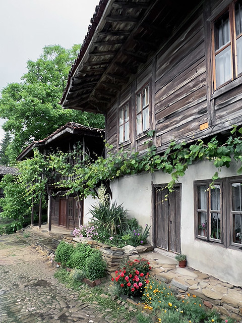 ZHERAVNA, BULGARIA - traditional architecture/ ЖЕРАВНА, БОЛГАРИЯ - традиционная архитектура