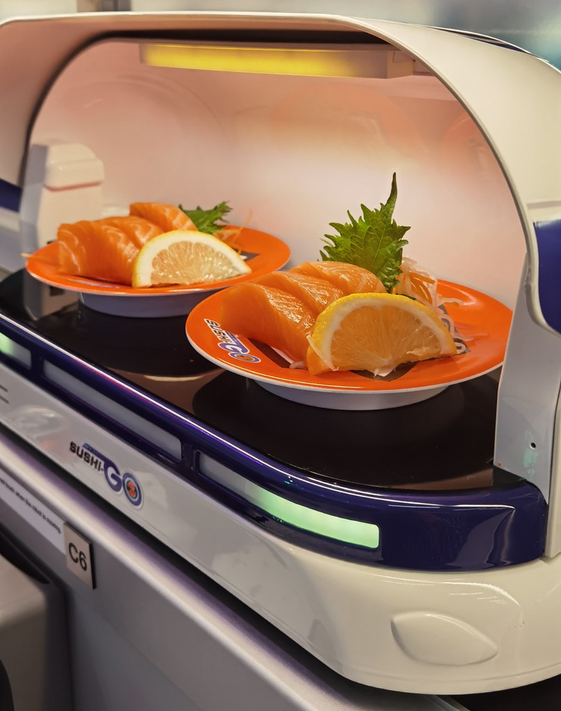 Sushi-Go 2nd Outlet at AMH Hub dishes out  Sushi Promo w ‘Emoji’ Robot Servers