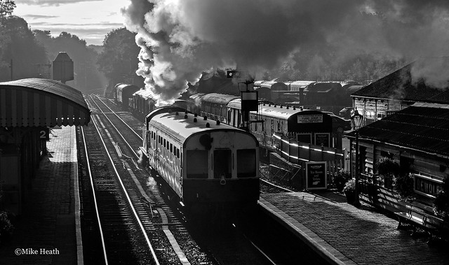 5526 - Severn Valley Railway - 29 September 2008 (1) B&W