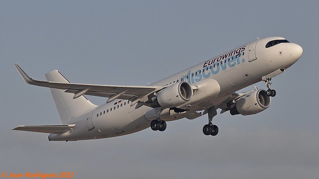D-AIUU - Eurowings Discover - Airbus A320-214(WL) - PMI/LEPA